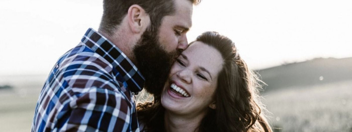 De la Amistad al Amor: Cómo una Sala de Chats Cambió Mi Vida